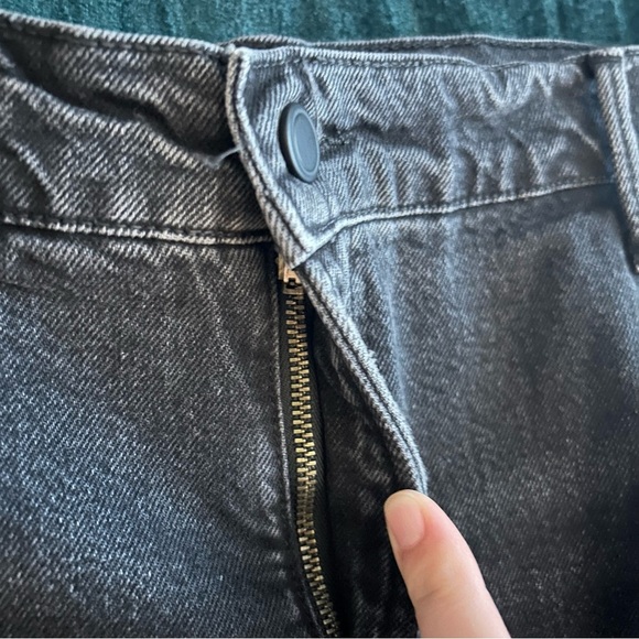 NWT Good American Good ‘90s Short 16 black wash denim shorts jeans - Picture 4 of 12